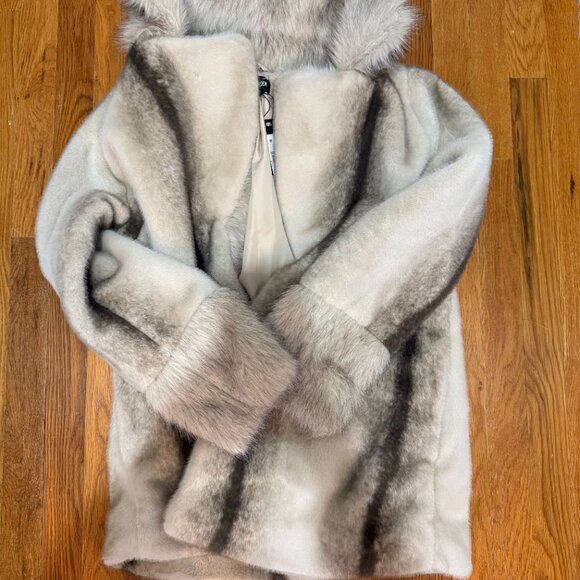 Steve Madden Faux Fur Coat - Picture 1 of 3